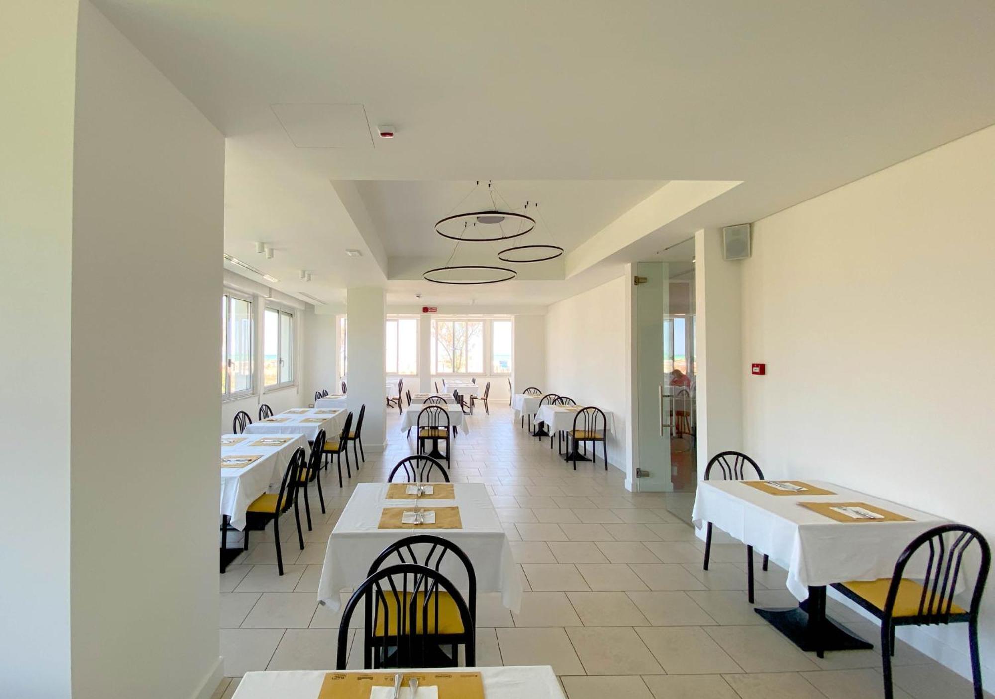 Hotel Sayonara Senigallia Exterior photo